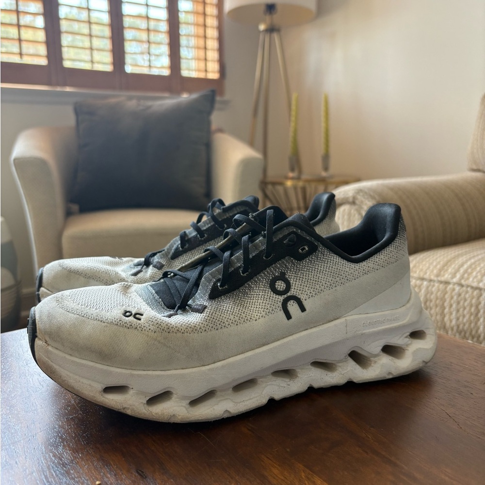 On Cloud  Cloudtilt Women’s Sneakers